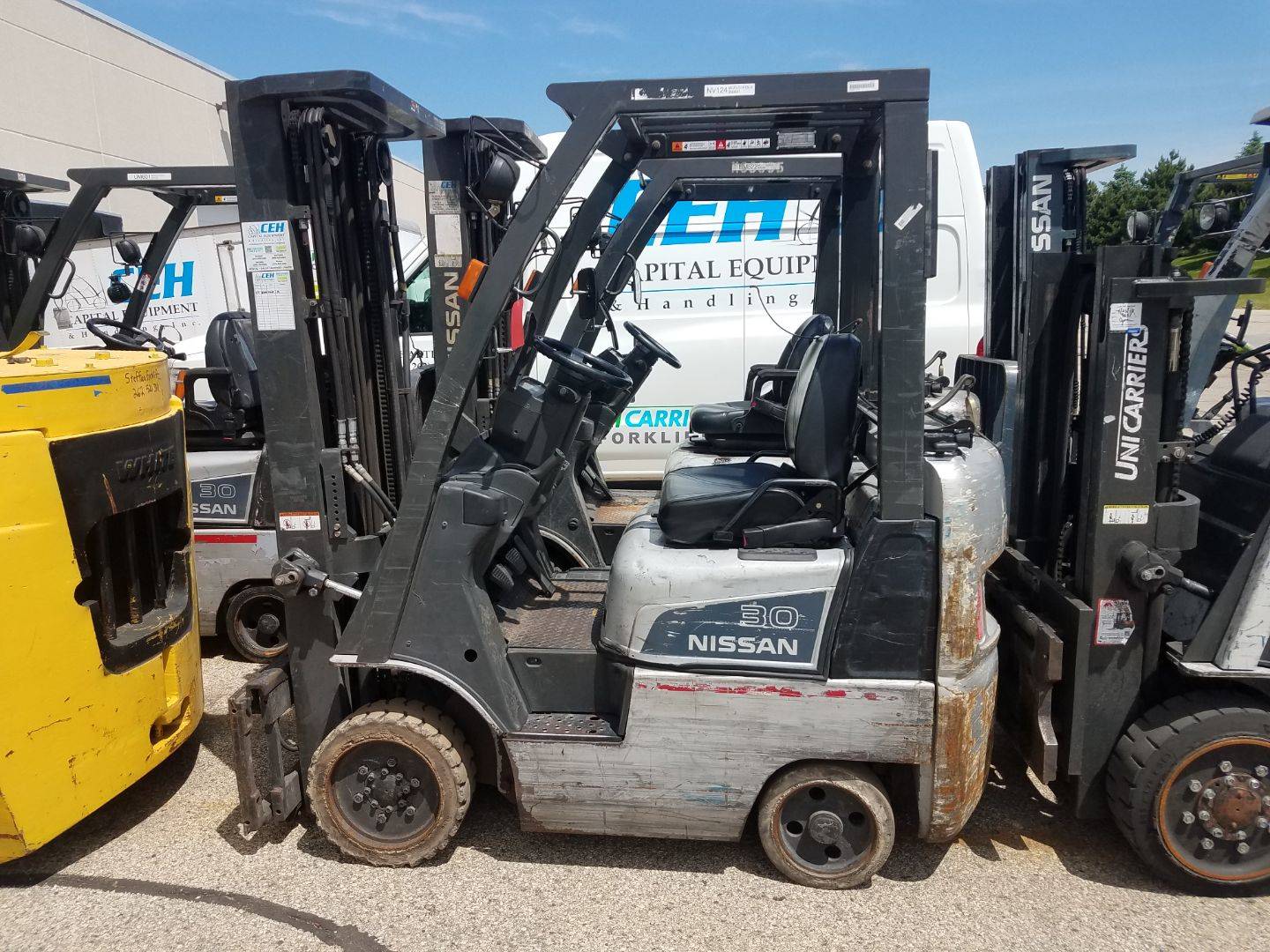 2004 LP Gas Nissan MCP1F1A15LV Cushion Tire 4 Wheel Sit Down (Indoor