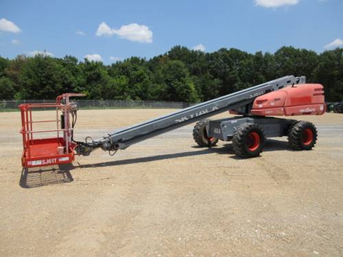 For Rent 61' lift -  Diesel - Outdoor Rough Terrain