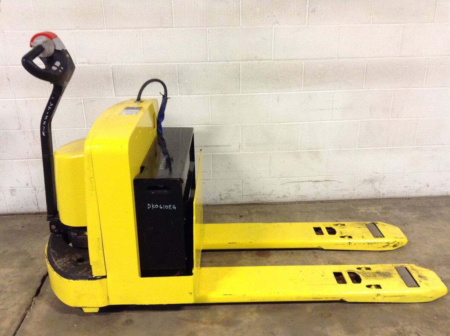2017 Electric Yale MPW065SEN12T2748 Electric Walkie Pallet Jack