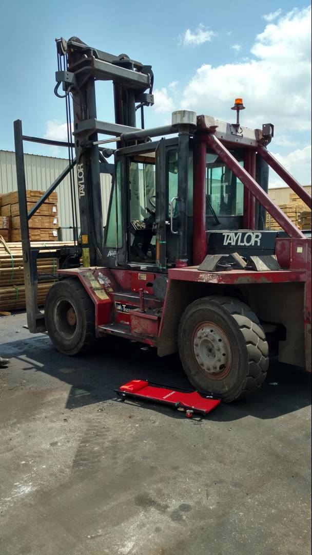 1996 Taylor THD160 Diesel Forklift