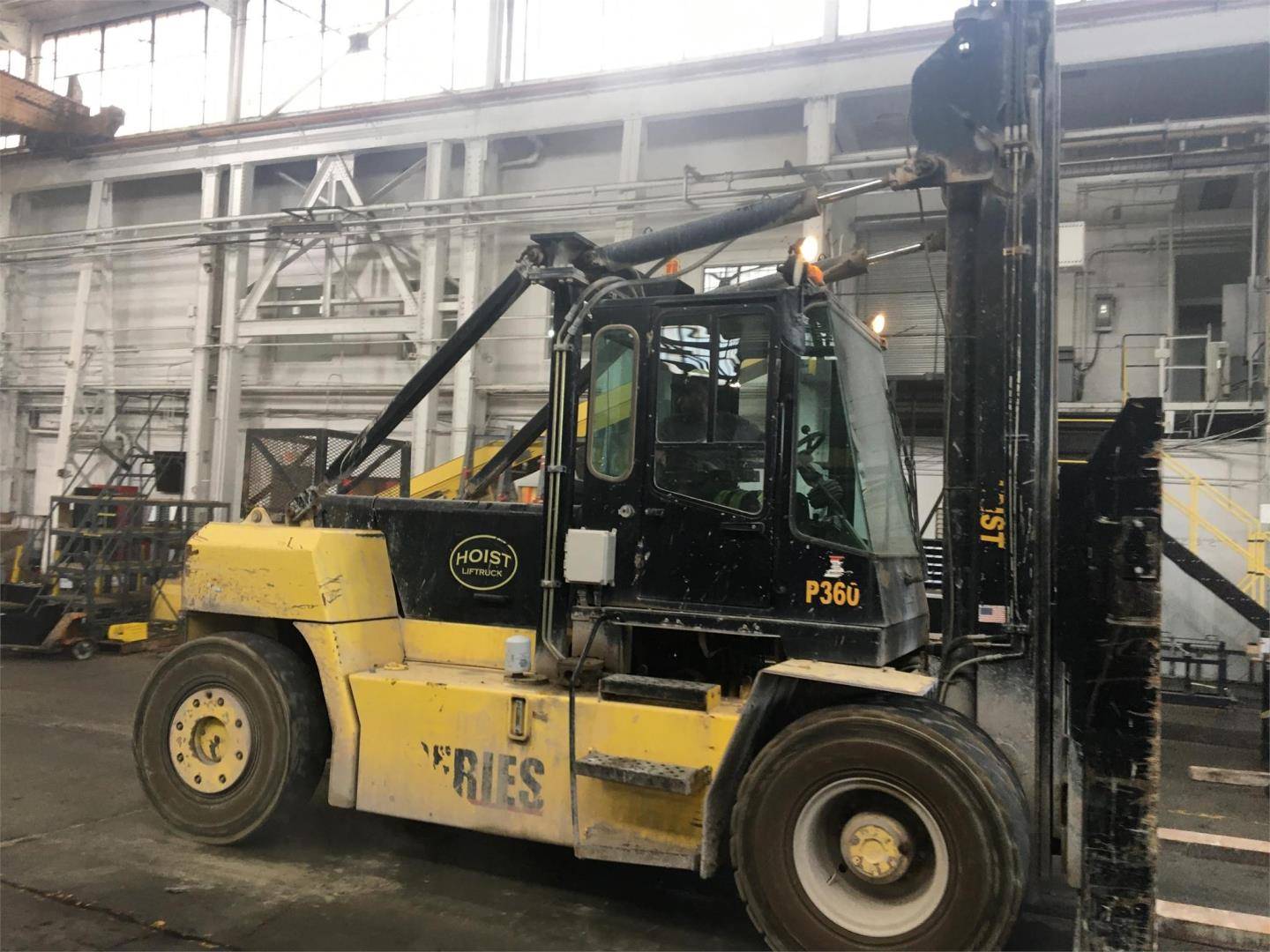 2014 Diesel Hoist Liftruck P360 Pneumatic Tire 4 Wheel Sit Down