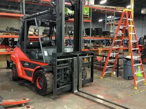 For Rent 13000 lbs - 179.2" lift -  Diesel - Indoor/Outdoor Pneumatic Tires