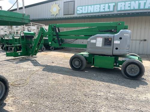 For Rent 45' lift -  DC Power -  Articulated Boom