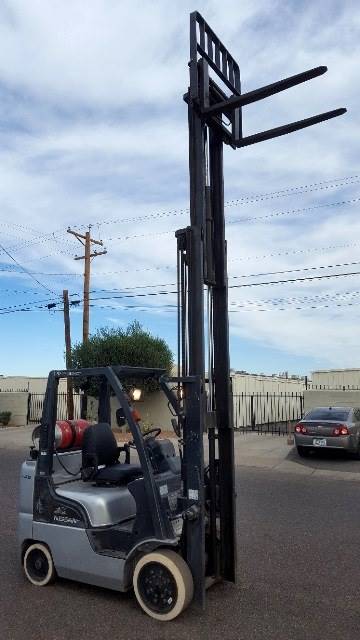 2009 LP Gas Nissan MCPL02A25LV Cushion Tire 4 Wheel Sit Down (Indoor