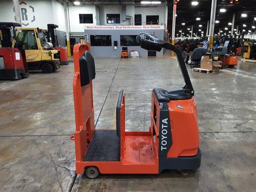 For Rent  Personnel & Burden Carriers -  Electric