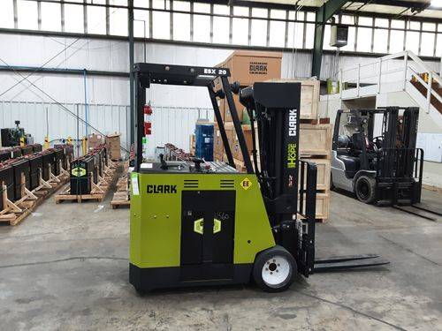 For Rent 4000 lbs - 240" lift -  Electric - Indoor Warehouse