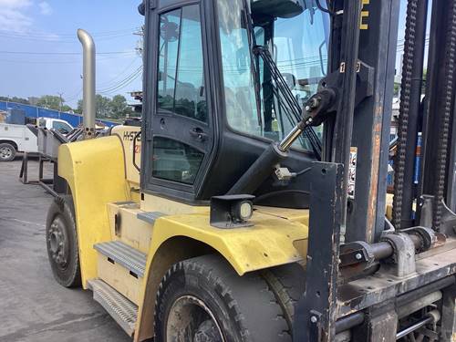 For Rent 21000 lbs - 148" lift -  Diesel - Indoor/Outdoor Pneumatic Tires