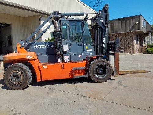 For Rent 36000 lbs - 144" lift -  Diesel - Indoor/Outdoor Pneumatic Tires