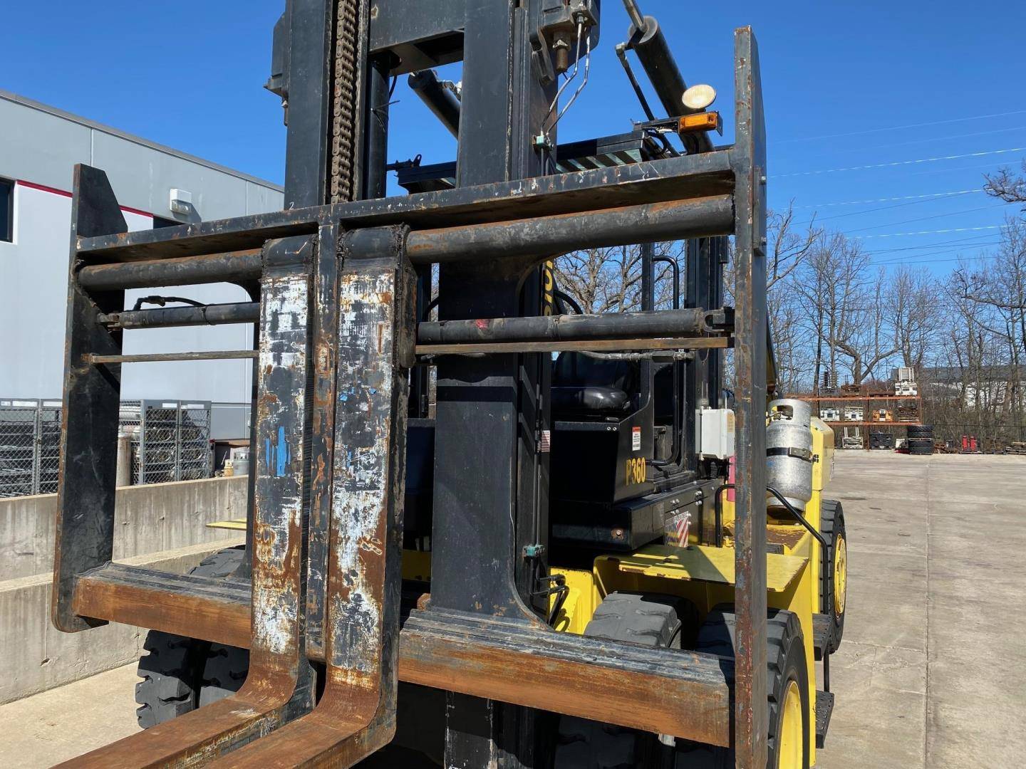 2013 LP Gas Hoist Liftruck P360 Pneumatic Tire 4 Wheel Sit Down