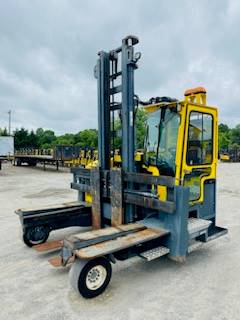 For Rent 12000 lbs -  Diesel - Outdoor Pneumatic Tires