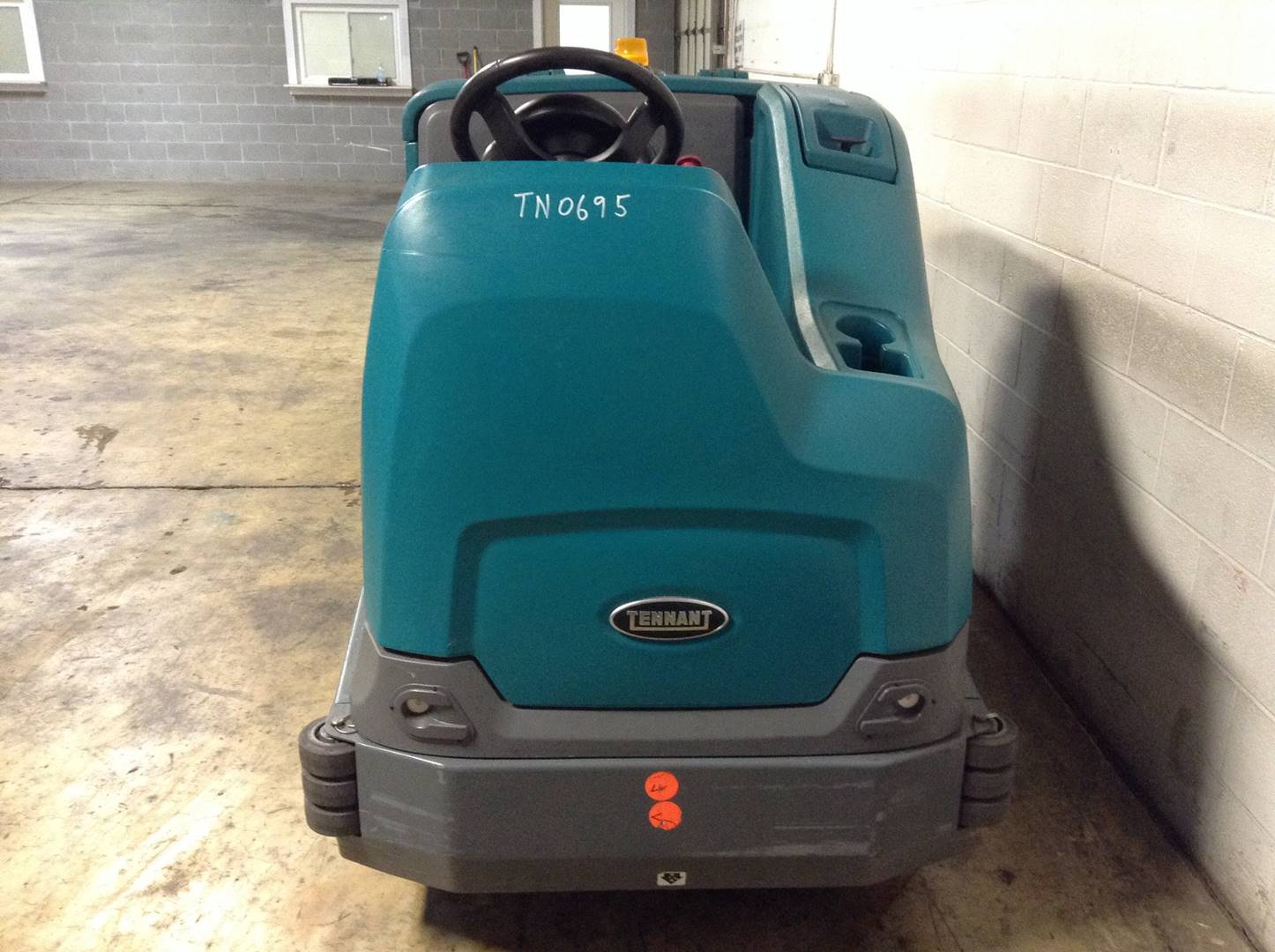 tennant t17 scrubber