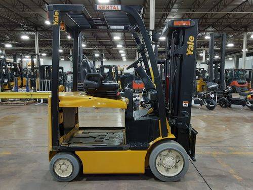 For Rent 5000 lbs - 1949" lift -  Electric - Indoor Warehouse