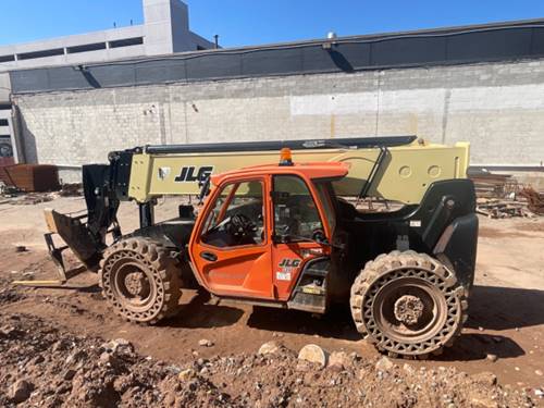 For Rent 12000 lbs - 55' lift -  Diesel