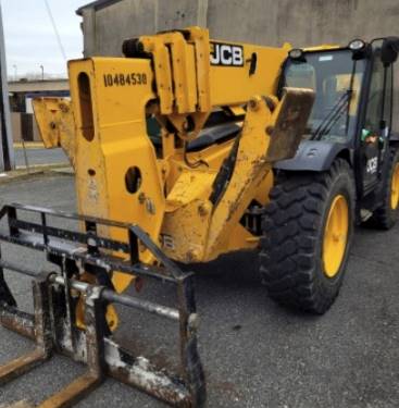 For Rent 10000 lbs - 56' lift -  Diesel