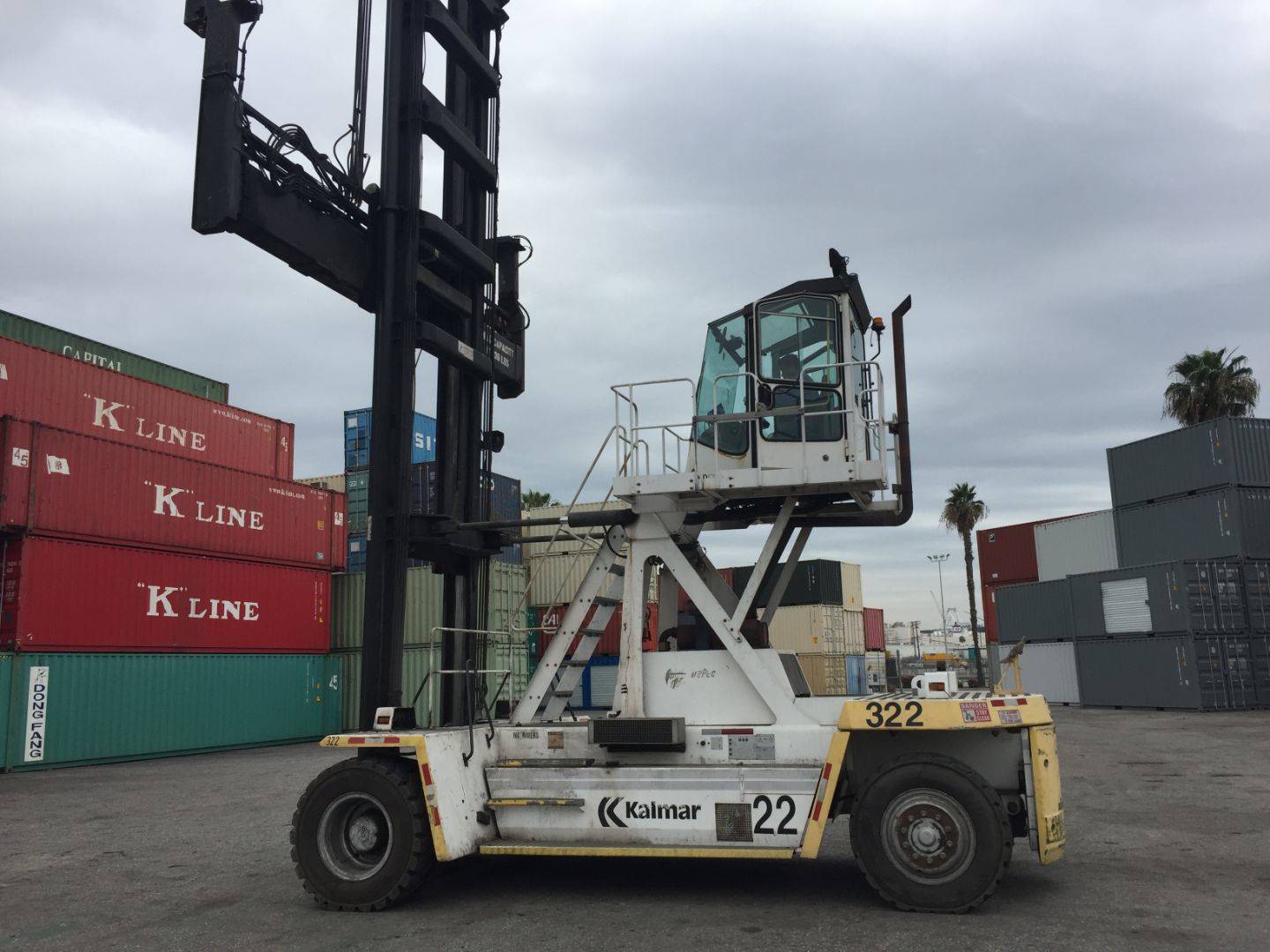 2000 Diesel Kalmar DCD8045E7 Container Handlers (Loaded/Empty)