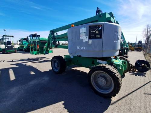 For Rent 45' lift -  Diesel -  Articulated Boom