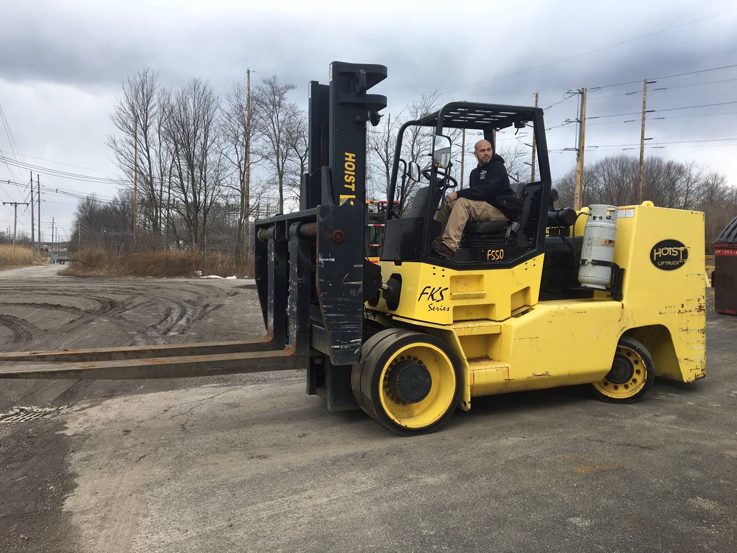 2013 LP Gas Hoist Liftruck f550 Cushion Tire 4 Wheel Sit Down (Indoor