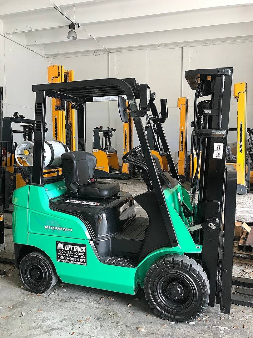 2013 LP Gas Mitsubishi FG18N Pneumatic Tire 4 Wheel Sit Down