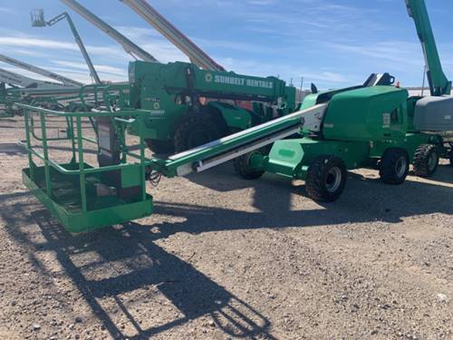 For Rent 40' lift -  Diesel - Outdoor Rough Terrain