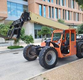 For Rent 6000 lbs - 42' lift -  Diesel