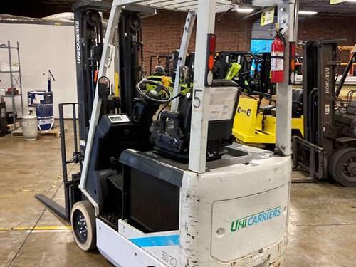 For Rent 3000 lbs - 188" lift -  Electric - Indoor Warehouse