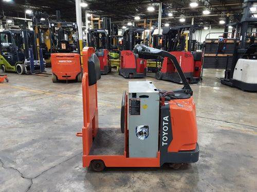 For Rent  Personnel & Burden Carriers -  Electric